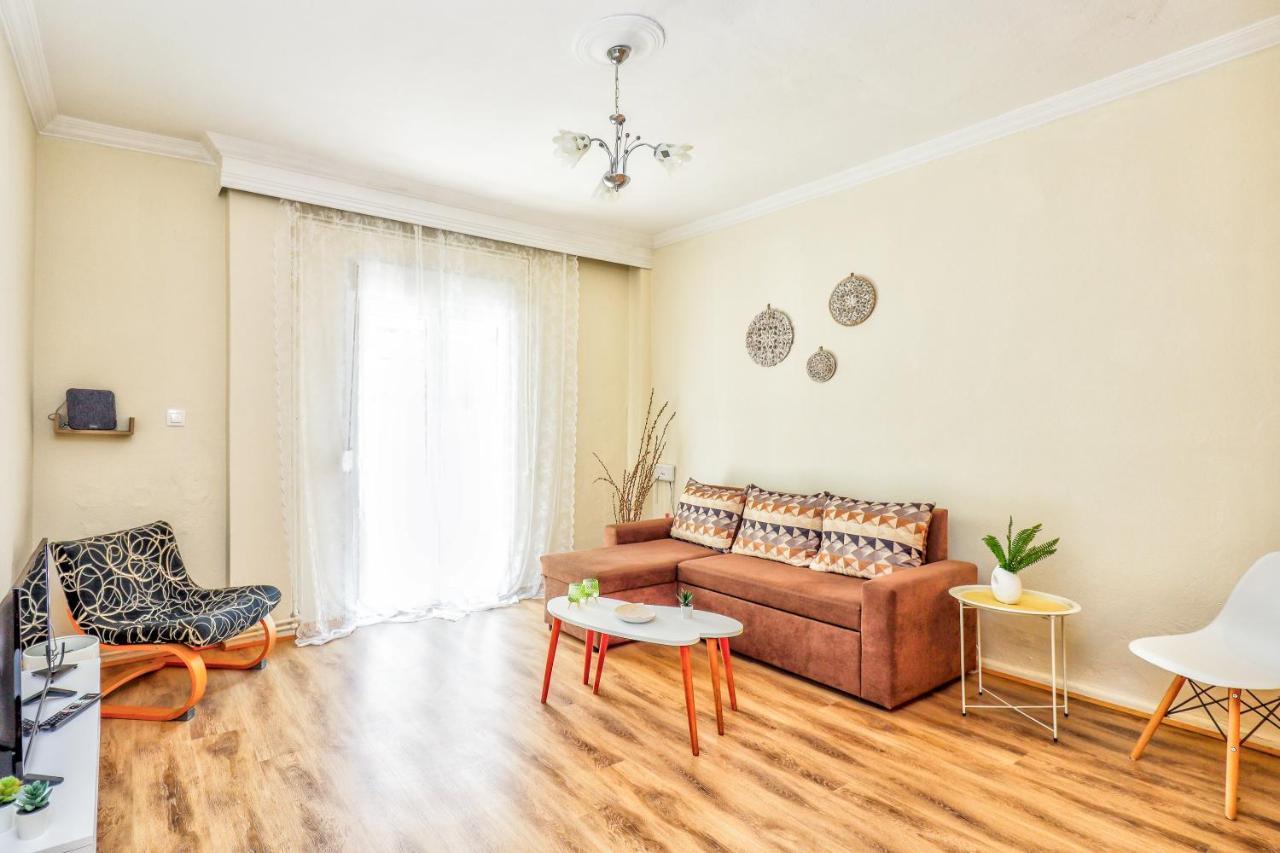 Grand Apartment Next To Center 3Bd 110Sqm เทสซาโลนิกิ ภายนอก รูปภาพ