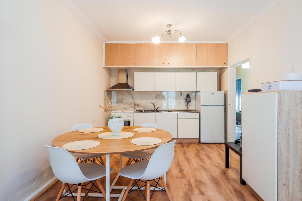 Grand Apartment Next To Center 3Bd 110Sqm เทสซาโลนิกิ ภายนอก รูปภาพ